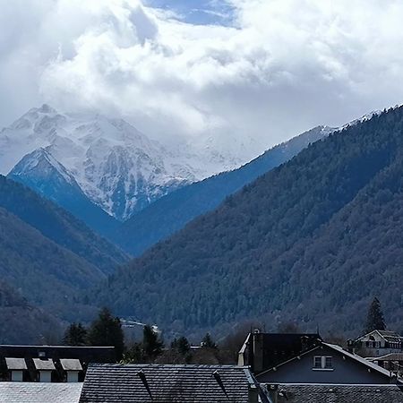 Appartement Vert Tendre Face A La Montagne Bagnères-de-Luchon Buitenkant foto