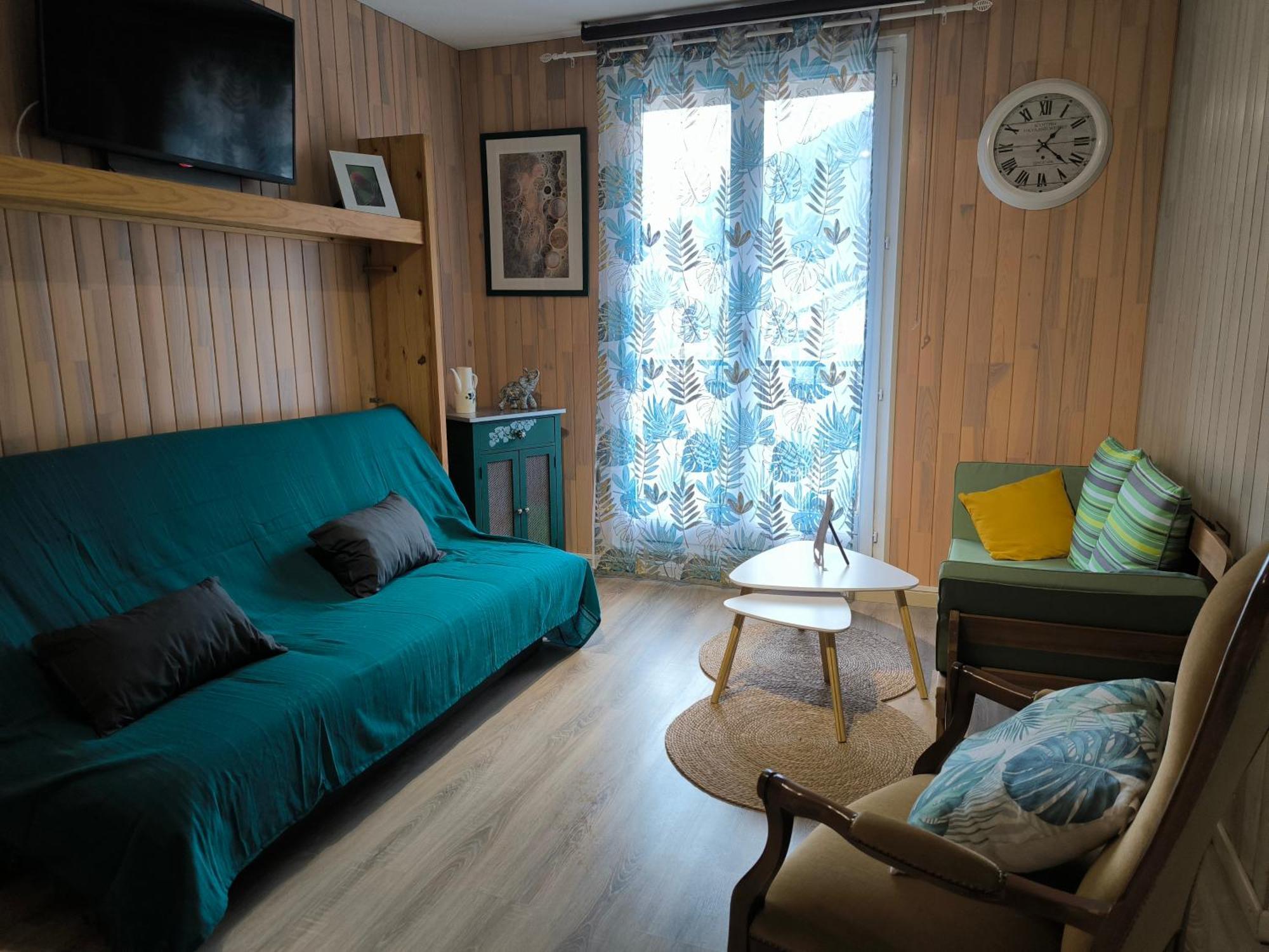 Appartement Vert Tendre Face A La Montagne Bagnères-de-Luchon Buitenkant foto